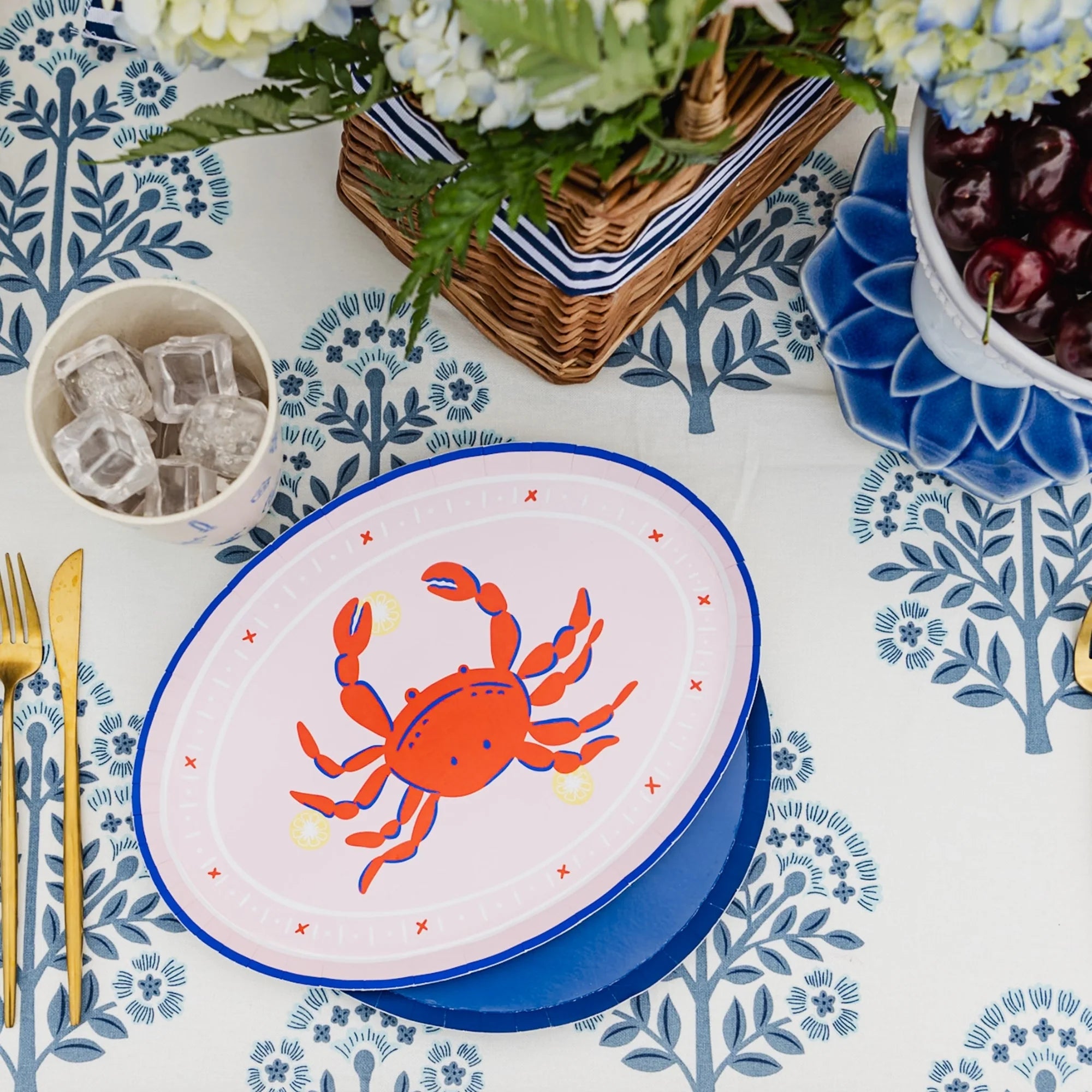Le Dinner Crab Platter Plates 12 Inch Paper Charger Plates