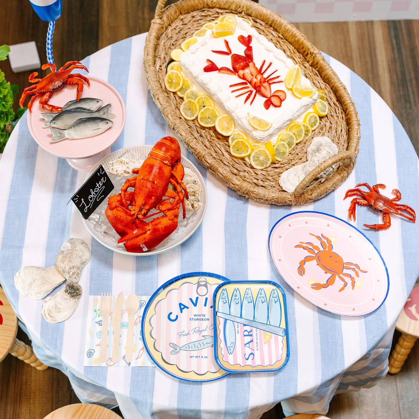 Le Dinner Crab Platter Plates 12 Inch Paper Charger Plates